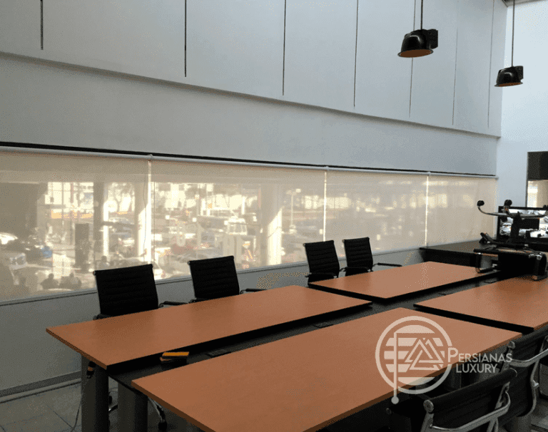 Persianas para Oficinas o Trabajos Especiales